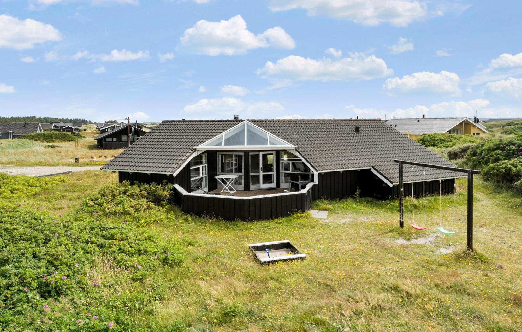 Stunning Home In Hvide Sande With Kitchen Bjerregård Exteriör bild